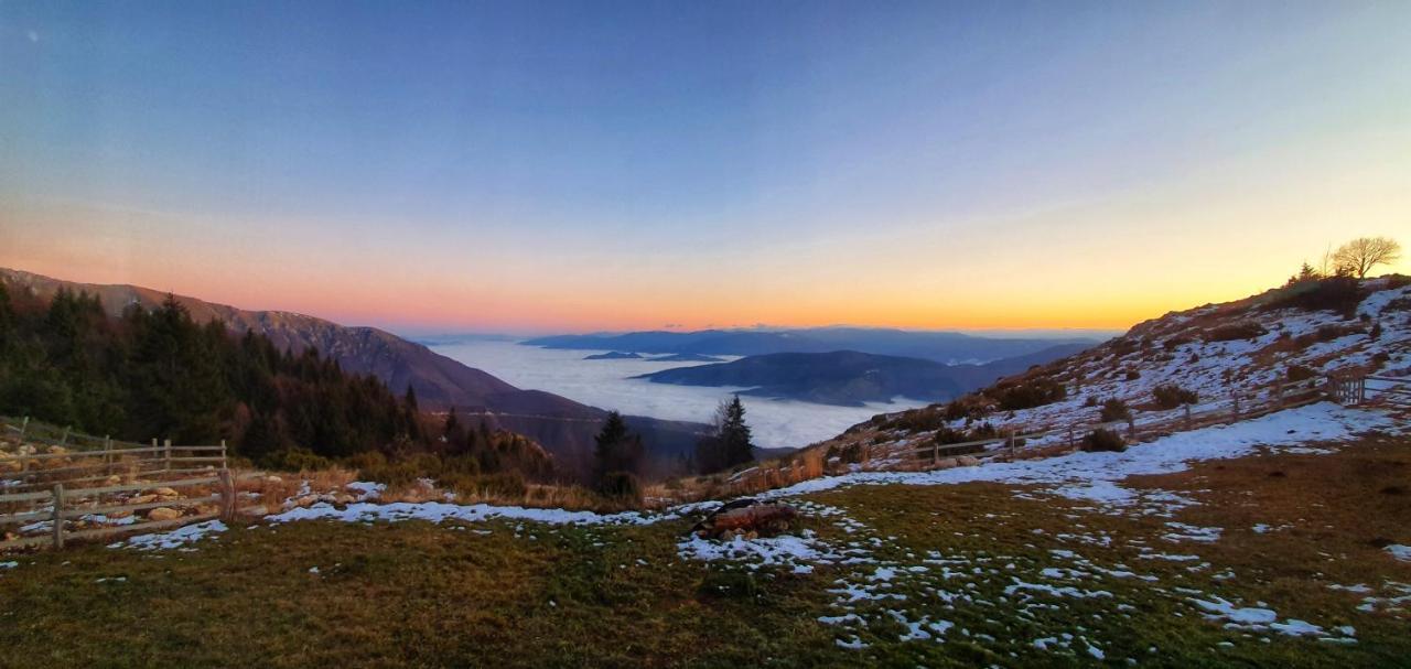 Planinska Kuca "Sedam Vlasica" Exteriör bild